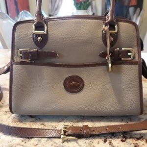 Dooney and Bourke high quality leather bag.